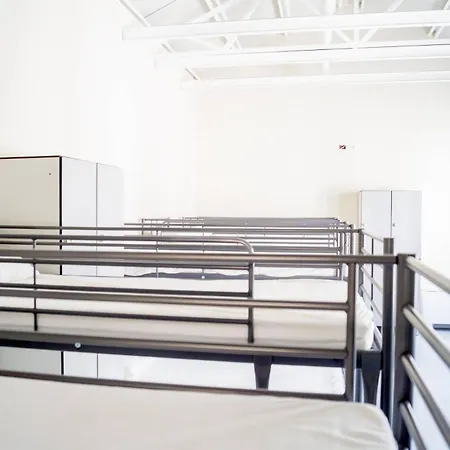 Del Teatro Auberge de jeunesse Plaisance